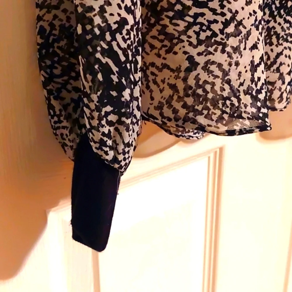 Lola & Sophia Blouse - Picture 4 of 7
